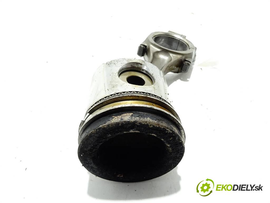 . .    CUMMINS 6CT CGE250 30  PIEST: ojnica  (Piesty)