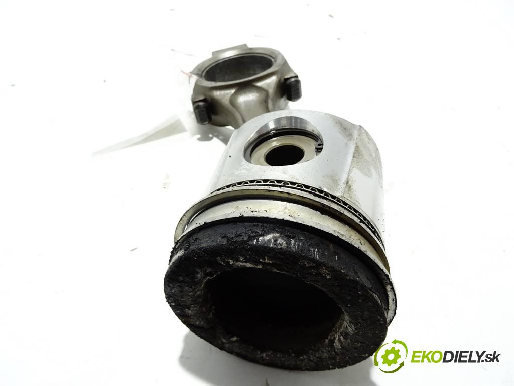 . .    CUMMINS 6CT CGE250 30  PIEST: ojnica  (Piesty)