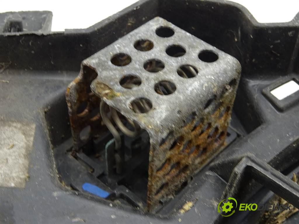 Opel Astra H  2005 74 kW KOMBI 5D 1.7CDTI 101KM 04-14 1700 Ventilátor klimatizácie 13132559 (Ventilátory chladičov klimatizácie)