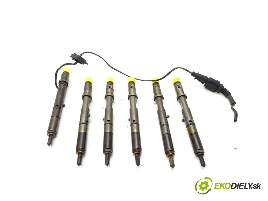 Audi A6 C5  2001 132 kW QUATTRO KOMBI 5D 2.5TDI 180KM 97-04 2500 vstřikovací ventily 0432133792 0432133795