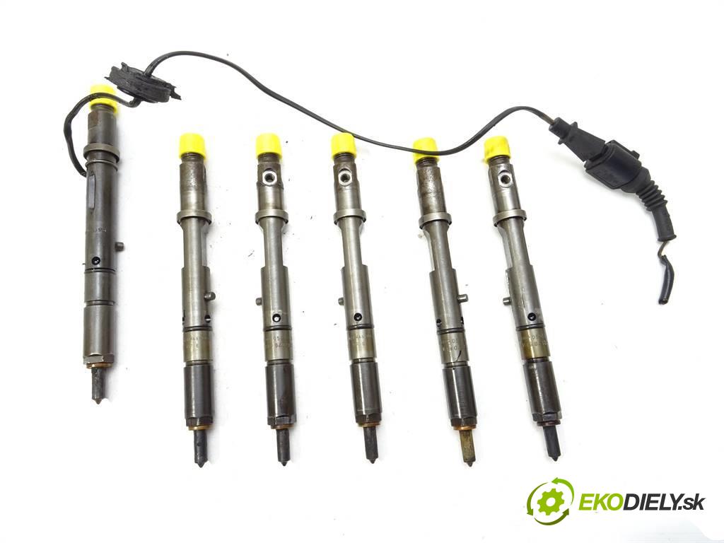 Audi A6 C5  2001 132 kW QUATTRO KOMBI 5D 2.5TDI 180KM 97-04 2500 vstřikovací ventily 0432133792 0432133795