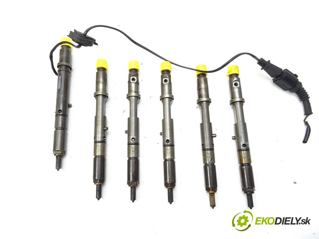 Audi A6 C5  2001 132 kW QUATTRO KOMBI 5D 2.5TDI 180KM 97-04 2500 vstřikovací ventily 0432133792 0432133795