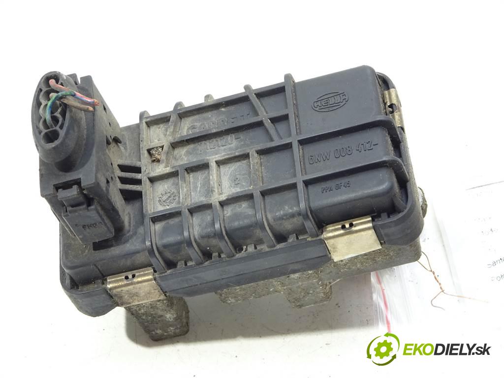 Audi A8 D3    QUATTRO SEDAN 4D 4.0TDI V8 275KM 02-09  nastavovač turba 6NW008412 (Ostatní)