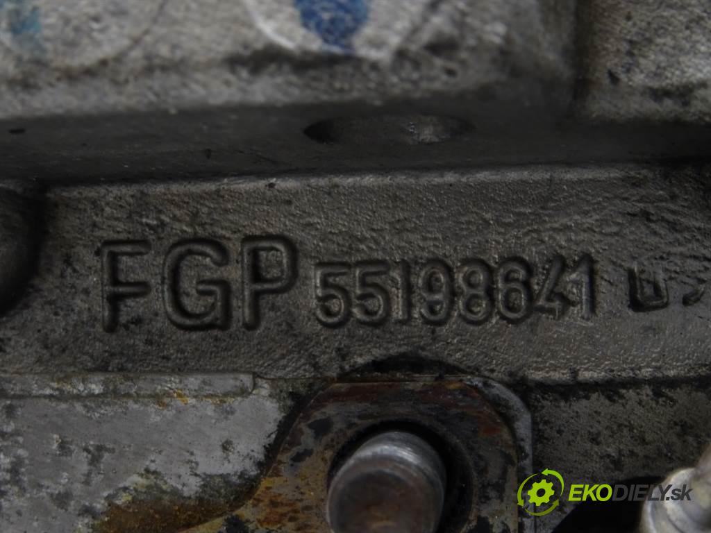 Suzuki Swift III Mk6    LIFT HATCHBACK 5D 1.3DDIS 75KM 05-10  Hlava valcov D13A 55198641 (Hlavy valcov)