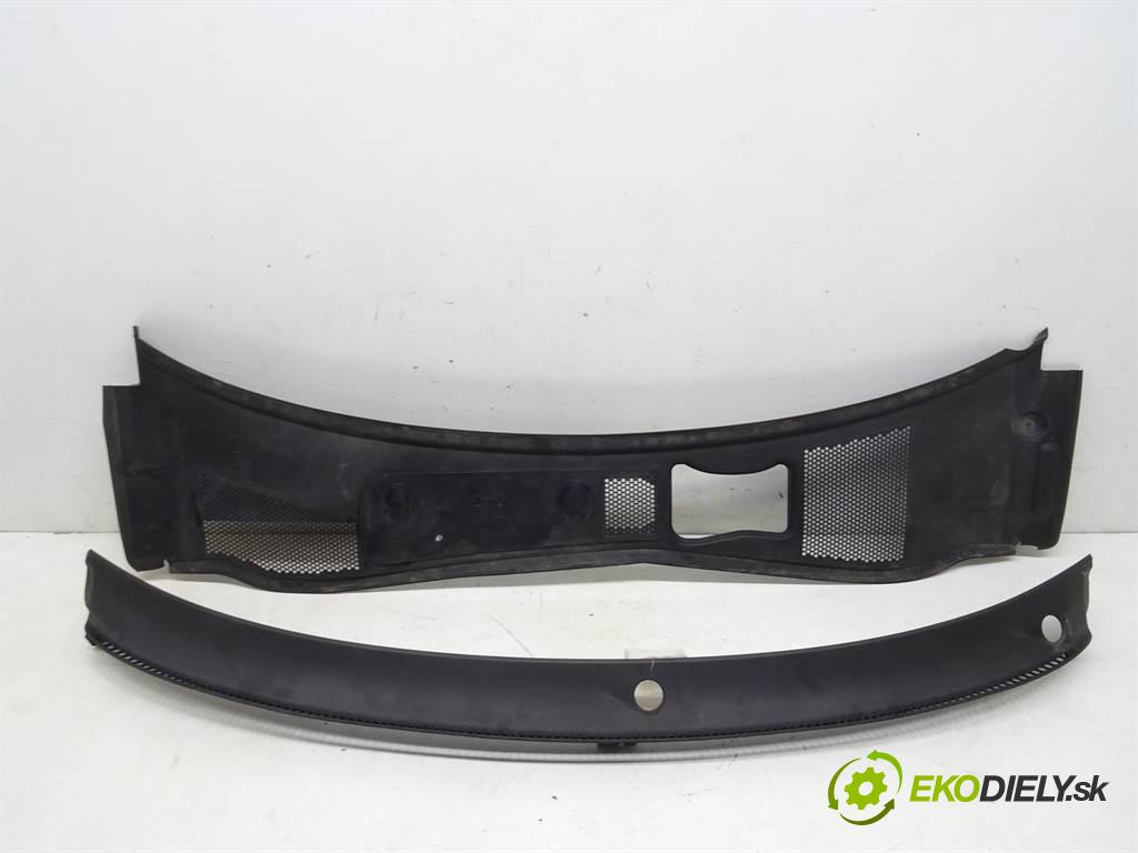 Volkswagen Passat B5 FL  2004 96 kW SEDAN 4D 1.9TDI 130KM 00-05 1900 Torpédo, plast pod čelné okno 3B1819415E 3B1819417D (Torpéda)