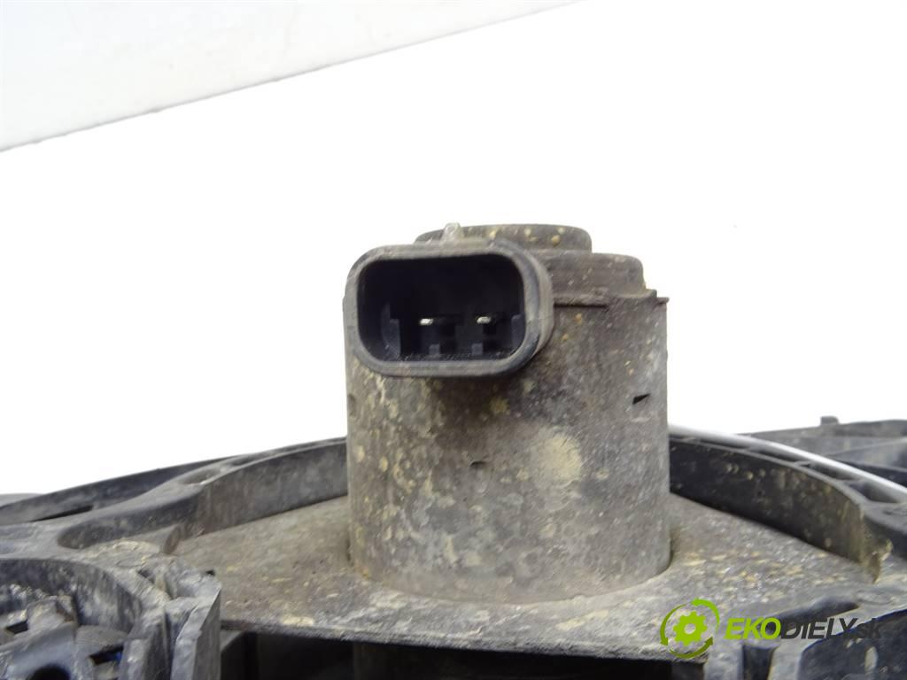 Fiat Punto II FL  2004 44 kW HATCHBACK 5D 1.2B 60KM 03-11 1200 Ventilátor chladiča 861588N (Ventilátory)