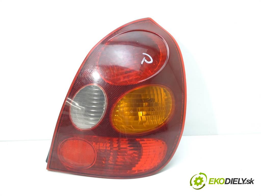 Toyota Corolla E11 LIFT  2000 51KW HATCHBACK 3D 1.9D 70KM 99-02 1867 Svetlo zad pravá  (Ostatné)