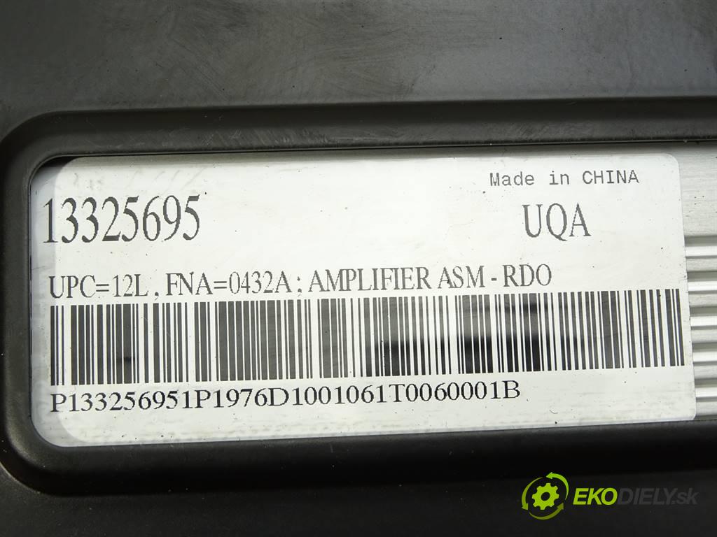 Opel Insignia    KOMBI 2.0CDTI 160KM 08-13  Zosilňovač 13325695 (Zosilňovače)