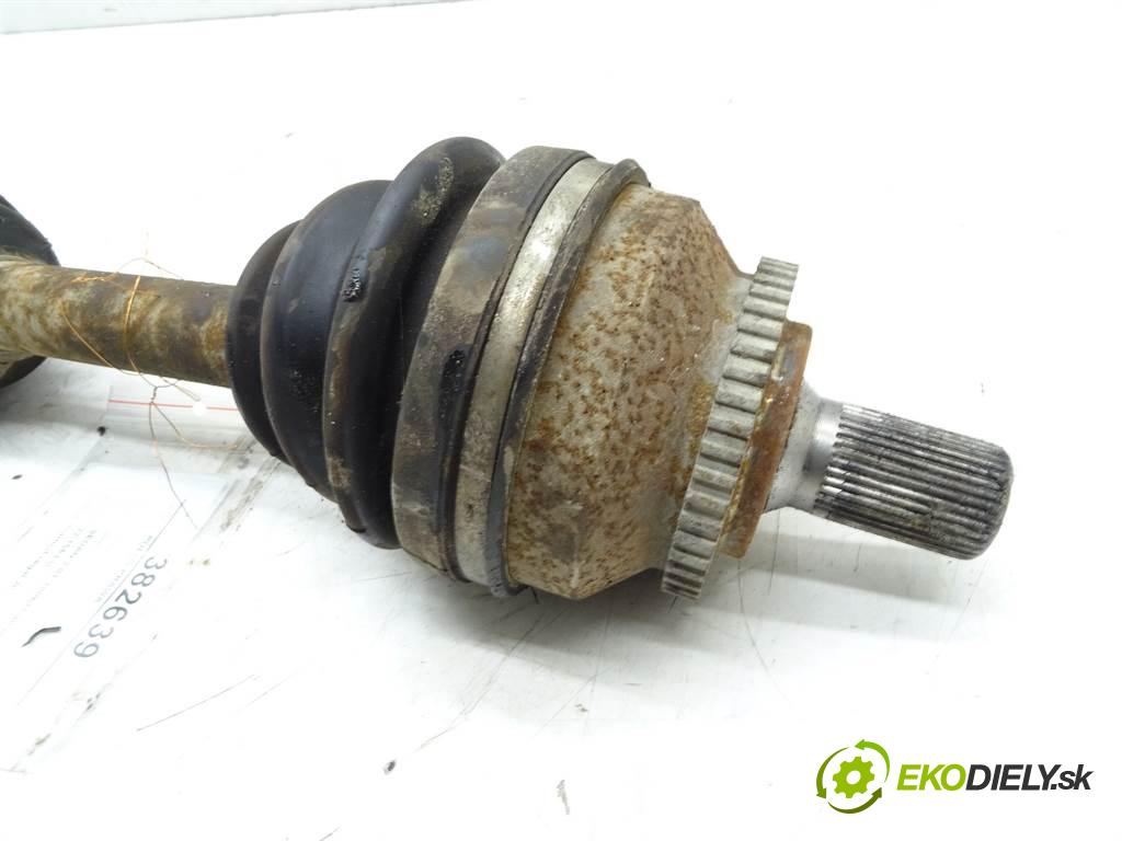 Volvo S80  2000 132 kW SEDAN 2.0T 180KM 98-06 2000 Poloos pravá  (Poloosy)