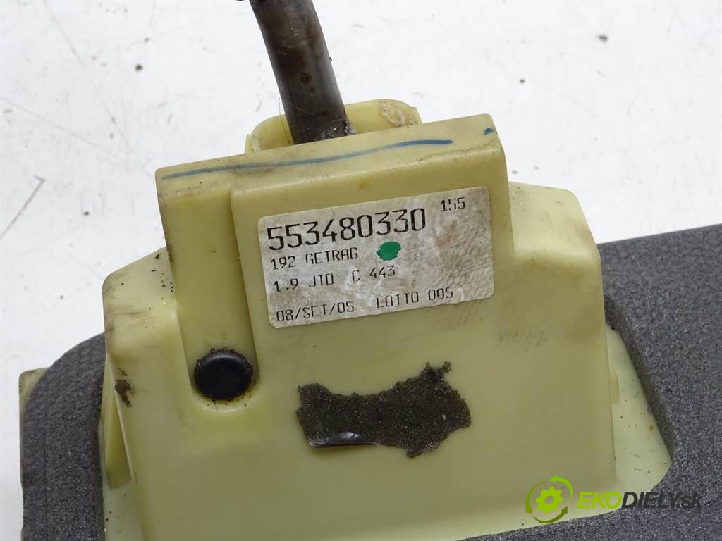 Fiat Stilo  2006 88 kW HATCHBACK 3D 1.9D Multijet 120KM 01-07 1900 Kulisa 553480330 (Rýchlostné páky / kulisy)