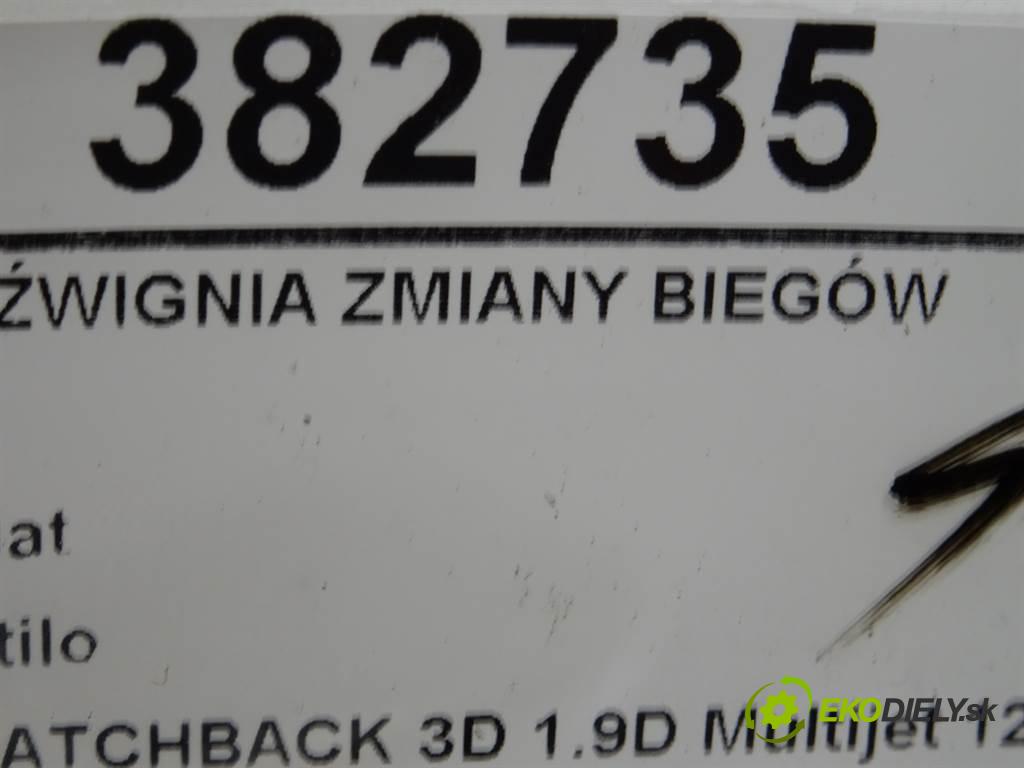 Fiat Stilo  2006 88 kW HATCHBACK 3D 1.9D Multijet 120KM 01-07 1900 Kulisa 553480330 (Rýchlostné páky / kulisy)