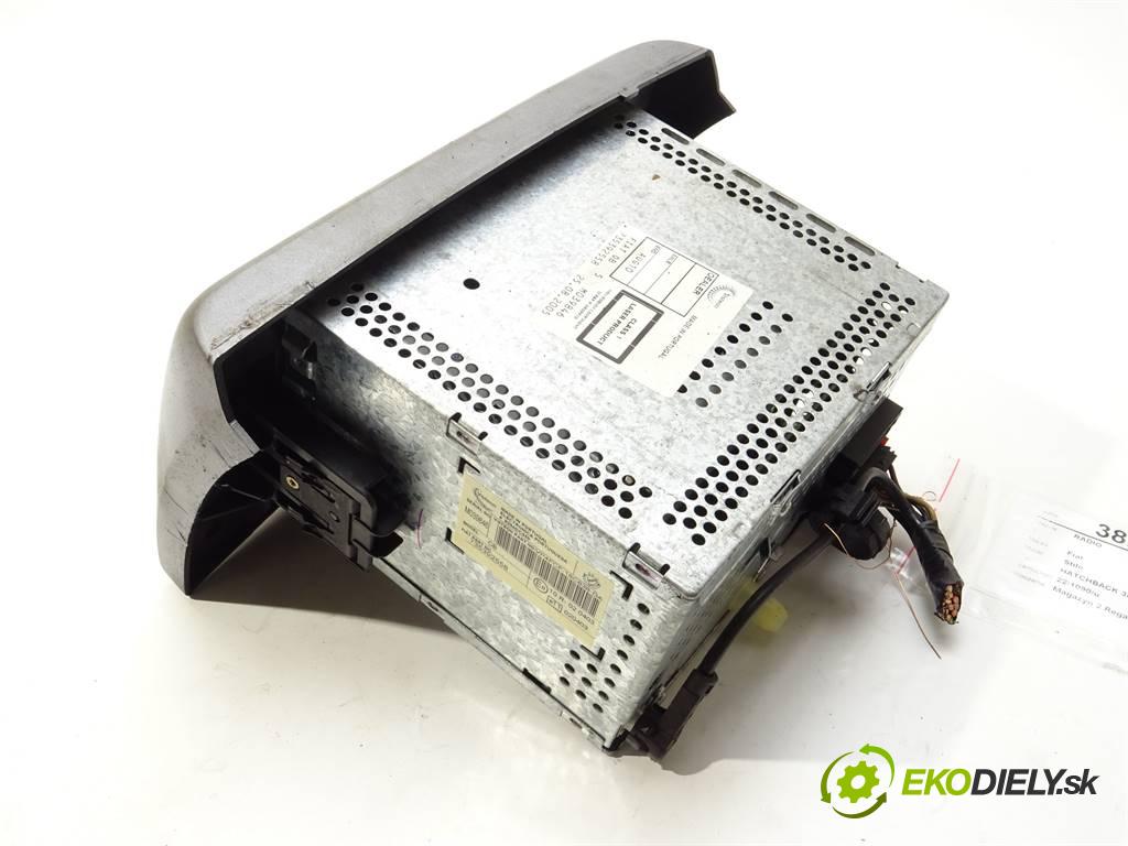 Fiat Stilo  2006 88 kW HATCHBACK 3D 1.9D Multijet 120KM 01-07 1900 RADIO 735392558 (Audio zariadenia)