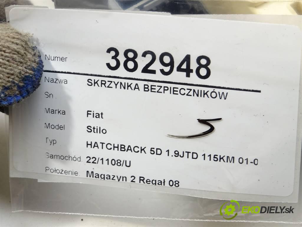 Fiat Stilo  2002 85 kW HATCHBACK 5D 1.9JTD 115KM 01-07 1900 skříňka poistková 46797610 (Pojistkové skříňky)