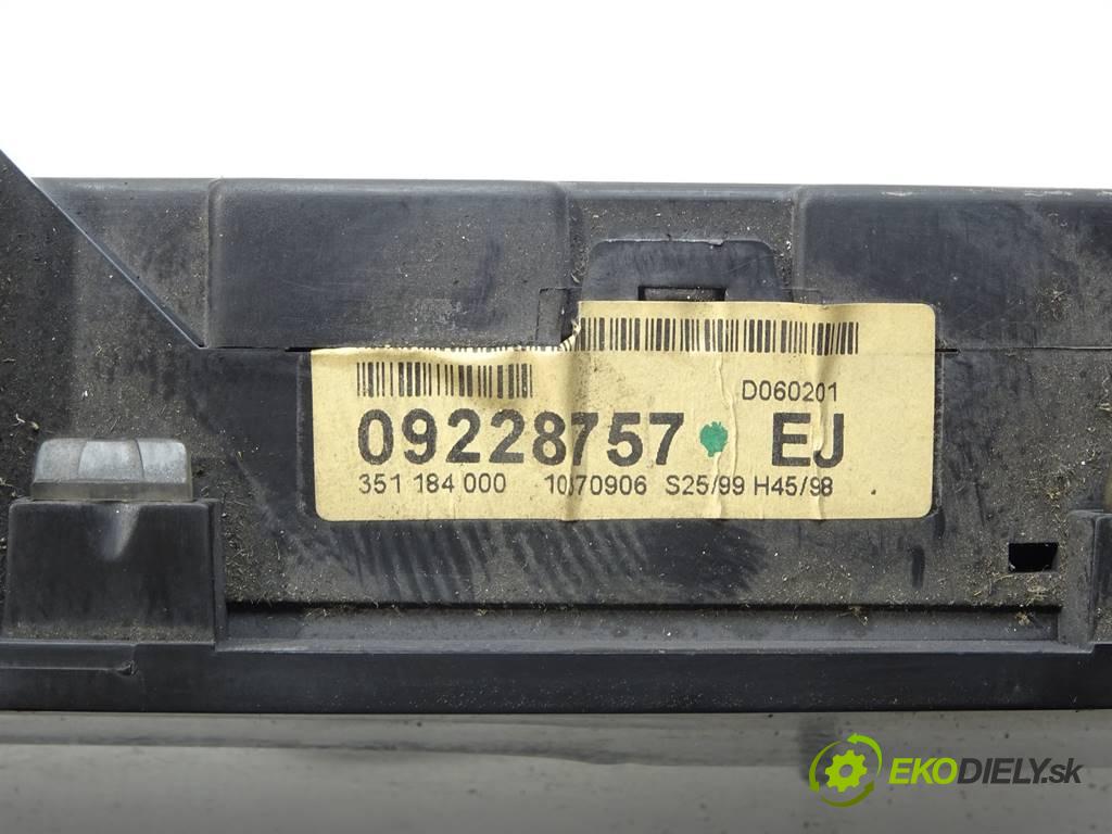 Opel Zafira A  2001 74 kW 2.0DI 82KM 99-05 2000 Prístrojovka 09228757 (Prístrojové dosky, displeje)