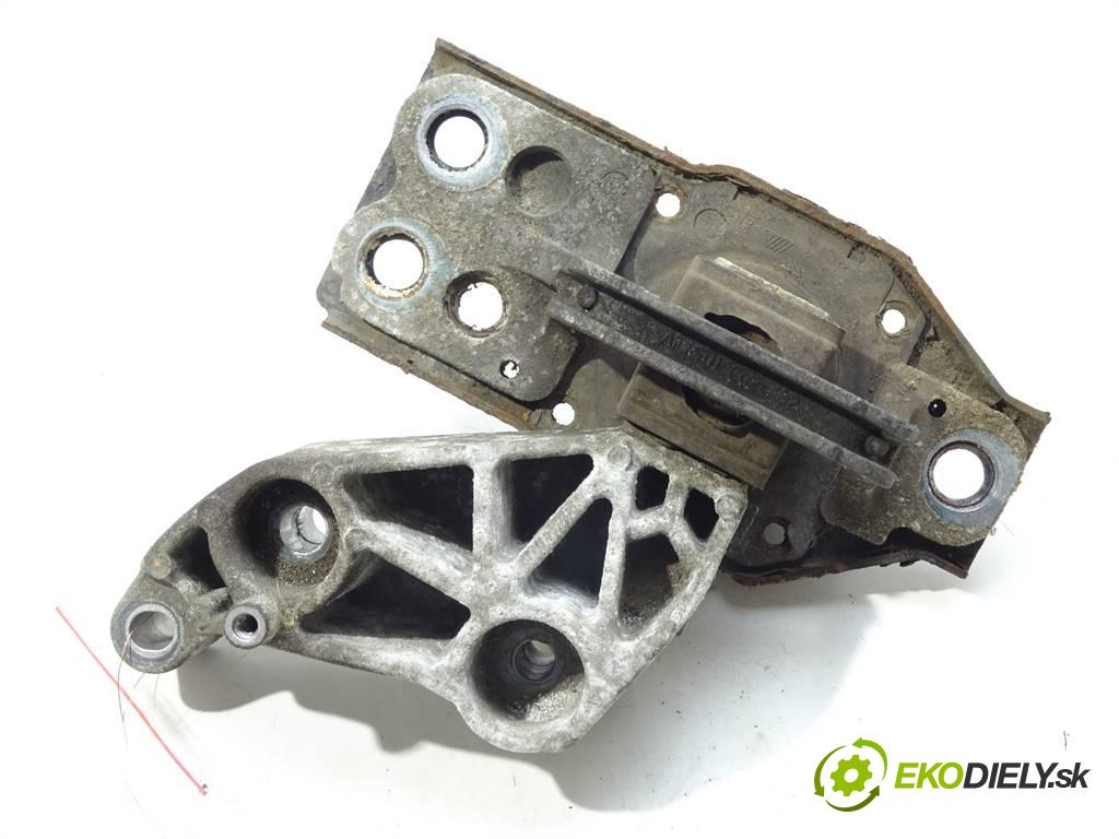 Nissan X-Trail  2010 110 kW T31 2.0DCI 150KM 01-07 2000 AirBag Motor  (Držiaky motora)