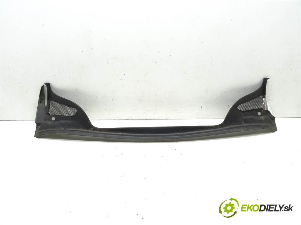 Peugeot 307    A  Torpédo, plast pod čelné okno 9634012577 (Torpéda)