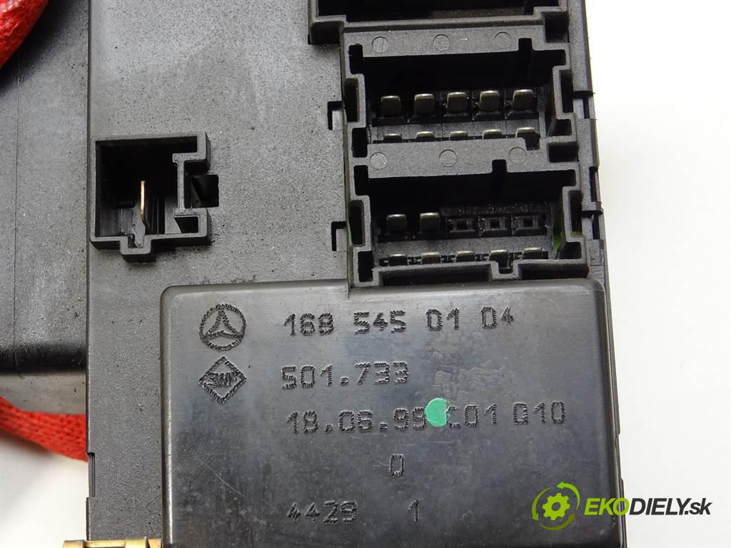 Mercedes-Benz W168  1999  1.4B 82KM 97-04 1400 Spínač svetiel na prístrojovej doske 1685450104 (Prepínače, spínače, tlačidlá a ovládače kúrenia)