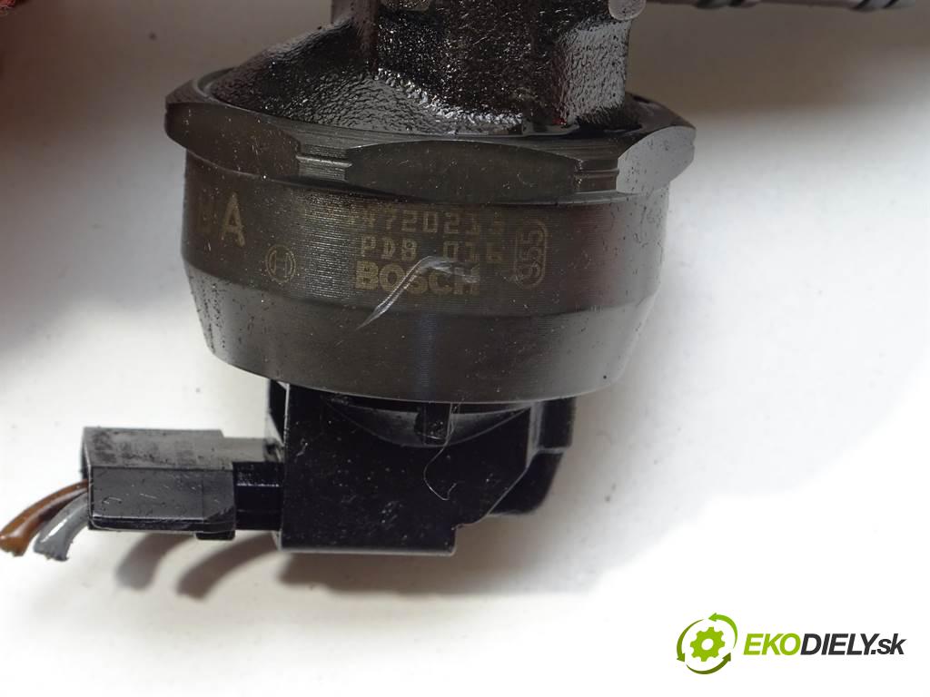 Volkswagen Jetta V  2005 77 kW SEDAN 1.9TDI 105KM 05-11 1900 vstřikovací ventily 038130073AG