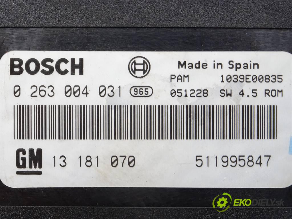 Opel Signum    KOMBI 1.8B 140KM 03-08  Modul PDC 131181070 (Ostatné)