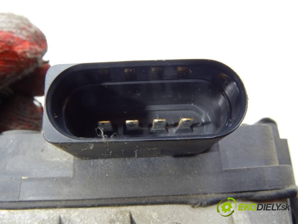 Volkswagen Touran    2.0TDI 136KM 03-15  Mechanizmus stieračov predný pravy 1T0955120