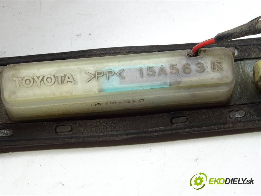 Toyota Avensis II T25  2003 85 kW HATCHBACK 5D 2.0D-4D 116KM 03-09 2000 klika zadní část dveří 15A563