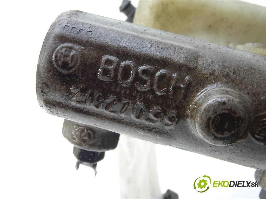 Audi A3 8L  1998  HATCHBACK 3D 1.6B 101KM 96-00 1600 Posilovač Pumpa brzdová 21027099 (Posilňovače bŕzd)