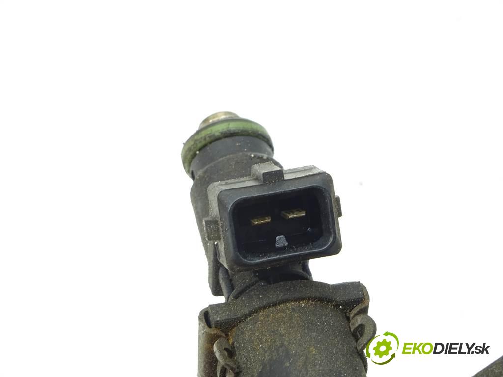 Ford Fiesta V LIFT  2007 51 kW HATCHBACK 5D 1.3B 69KM 02-08 1300 Lišta vstrekovacia Vstrekovacie ventily 2NIU-9D280-CB (Vstrekovacie lišty)