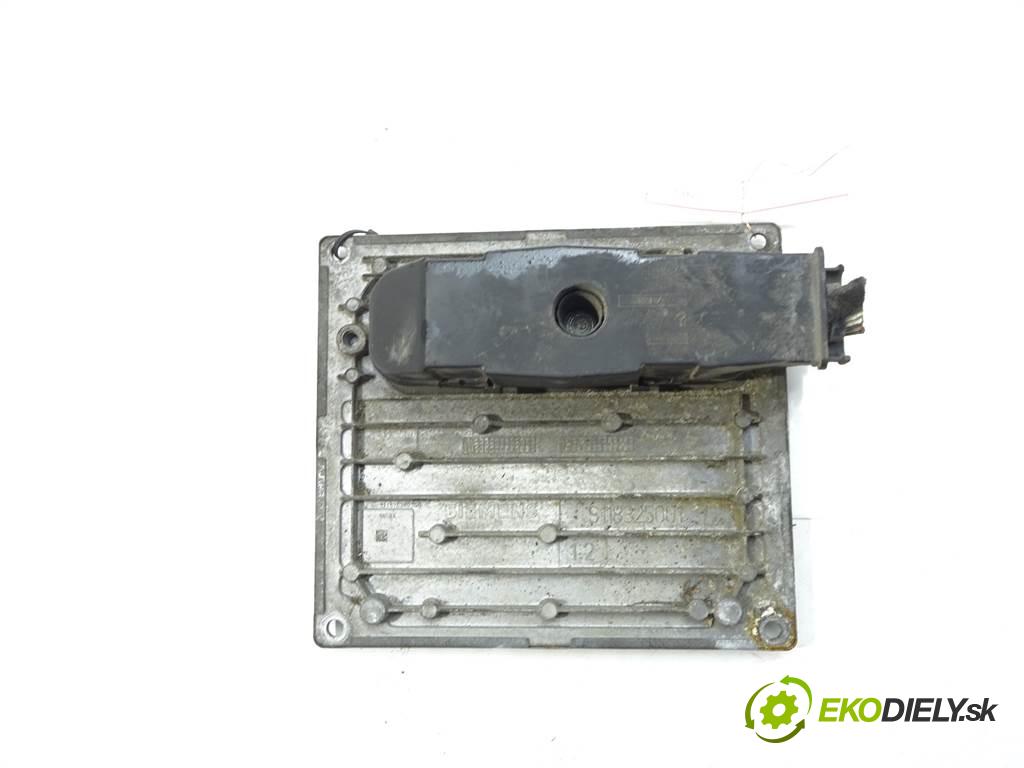 Ford Fiesta V  2002 51 kW MK6 HATCHBACK 5D 1.3B 69KM 02-08 1300 riadiaca jednotka Motor 2S6A-12A650-ZB (Riadiace jednotky)