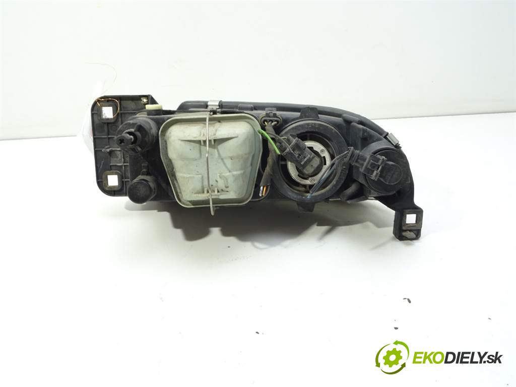 Alfa Romeo 166  2001  SEDAN 4D 2.4JTD 140KM 98-03 2400 Svetlomet pravy  (Pravé)