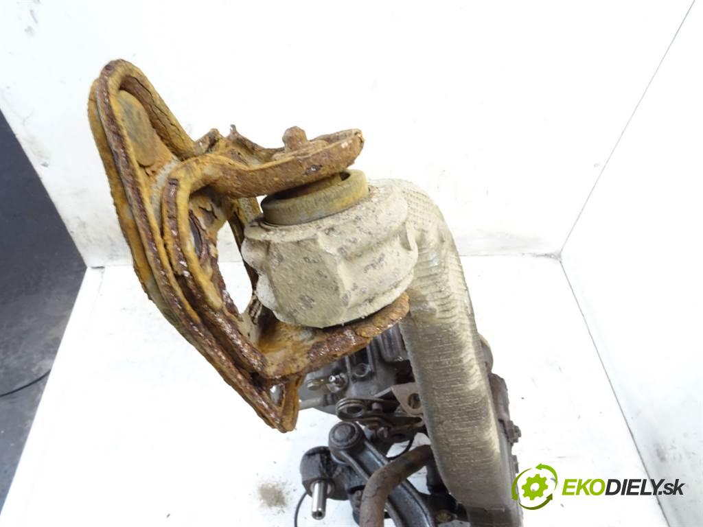 Alfa Romeo 166  2001  SEDAN 4D 2.4JTD 140KM 98-03 2400 zadní část výztuha