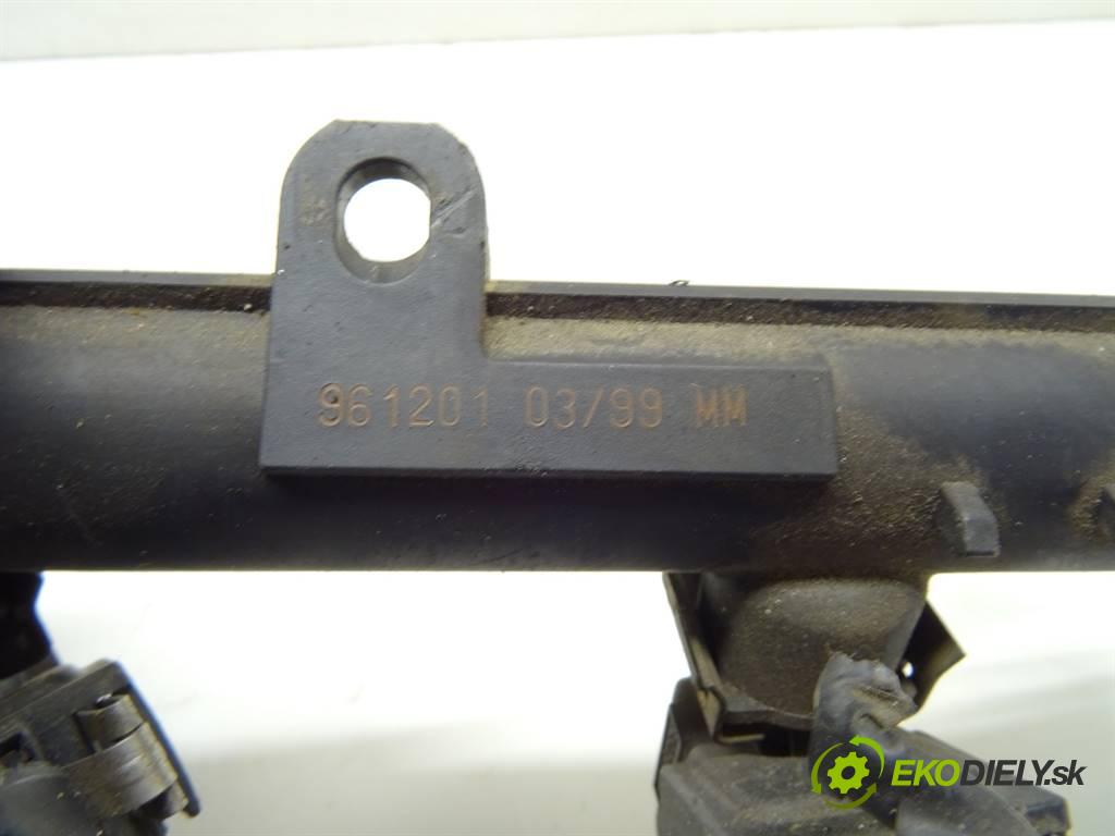 Volkswagen Lupo  1999 37 kW 1.0B 50KM 98-05 1000 Lišta vstrekovacia Vstrekovacie ventily 030133319L (Vstrekovacie lišty)