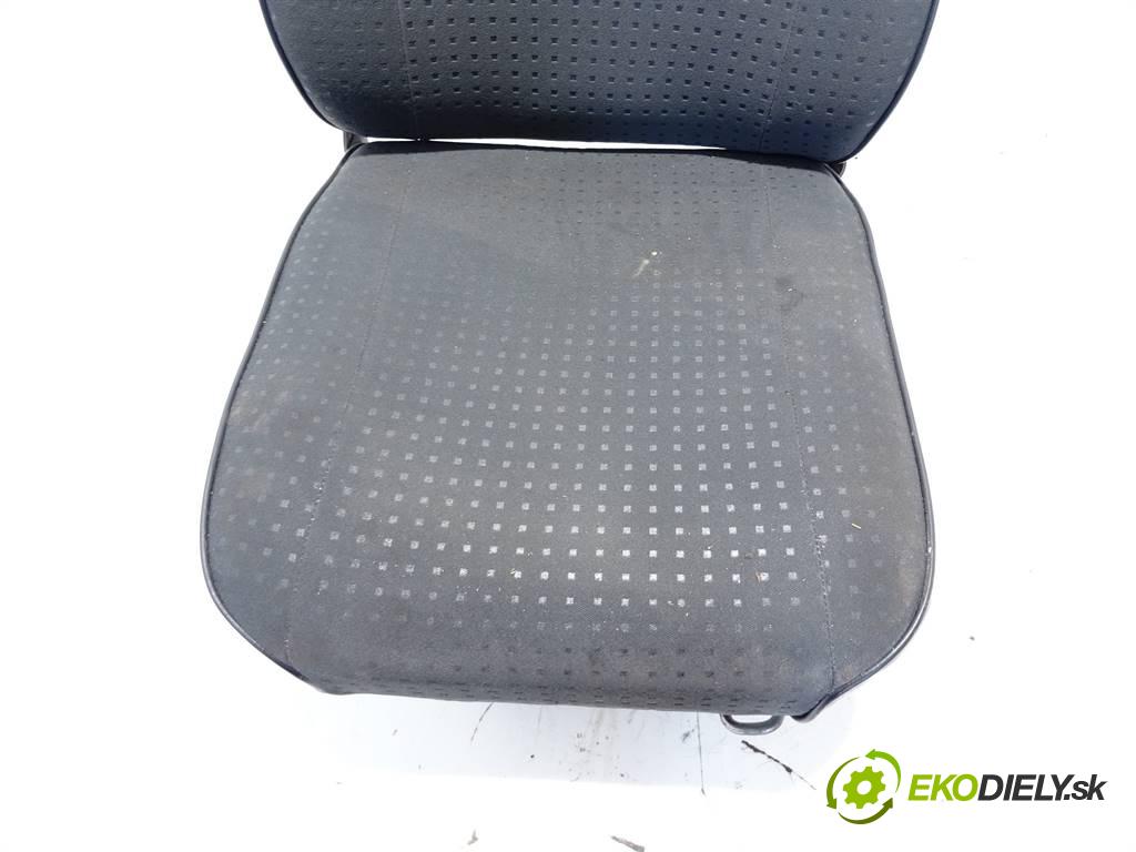 STEYR 91-Serie 1978-1986    91  Sedadlo ľavy  (Sedačky, sedadlá)