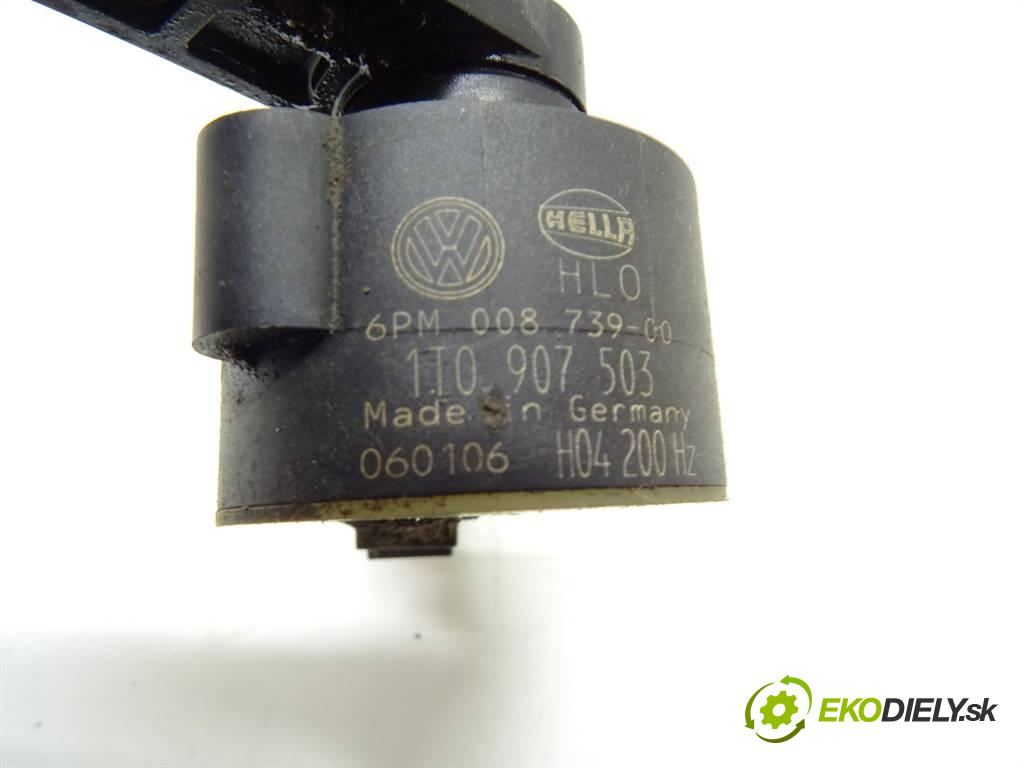 Audi A6 C6    KOMBI 2.7TDI 180KM 04-08  Snímač XENON 1T0907503 (Snímače)