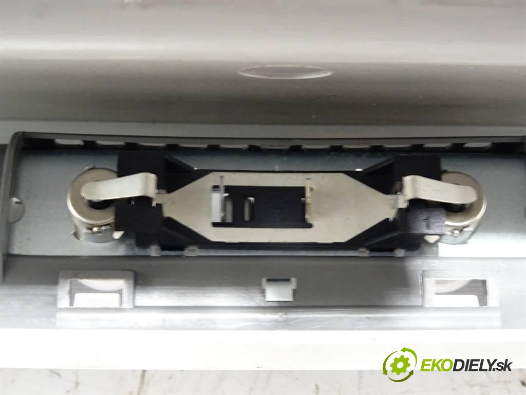 Iveco Eurocargo    120E22 E6  Priehradka, kastlík kabína stredový horný