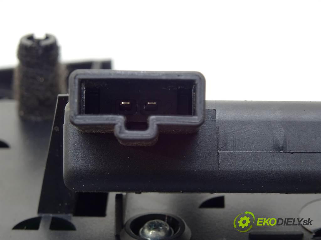 Audi A8 D3    QUATTRO SEDAN 4D 4.2FSI V8 350KM 02-09  Panel násada, držadlo MMI 4E1919612J