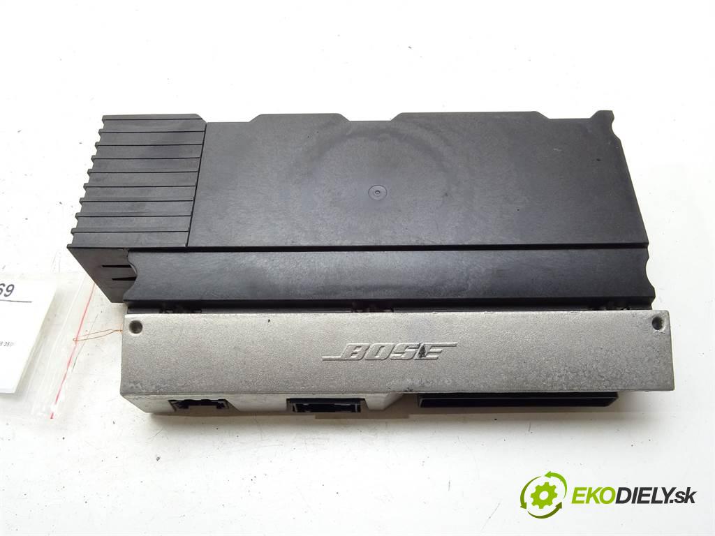 Audi A8 D3    QUATTRO SEDAN 4D 4.2FSI V8 350KM 02-09  Zosilňovač BOSE 4E0035223G (Zosilňovače)