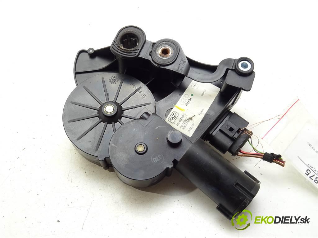 Audi A8 D3    QUATTRO SEDAN 4D 4.2FSI V8 350KM 02-09  Motorček VLAK: dverí 4E0827852G