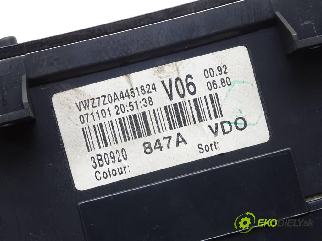Volkswagen Passat B5 FL  2002 96 kW KOMBI 5D 1.9TDI 130KM 00-05 1900 Prístrojovka 3B0920847A (Prístrojové dosky, displeje)