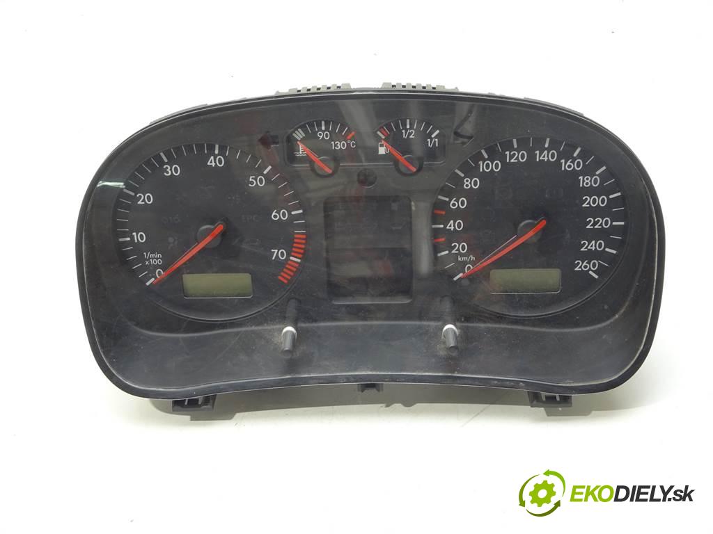 Volkswagen Bora  1999 74 kW SEDAN 1.6B 101KM 98-05 1600 Prístrojovka 1J0920822A (Prístrojové dosky, displeje)
