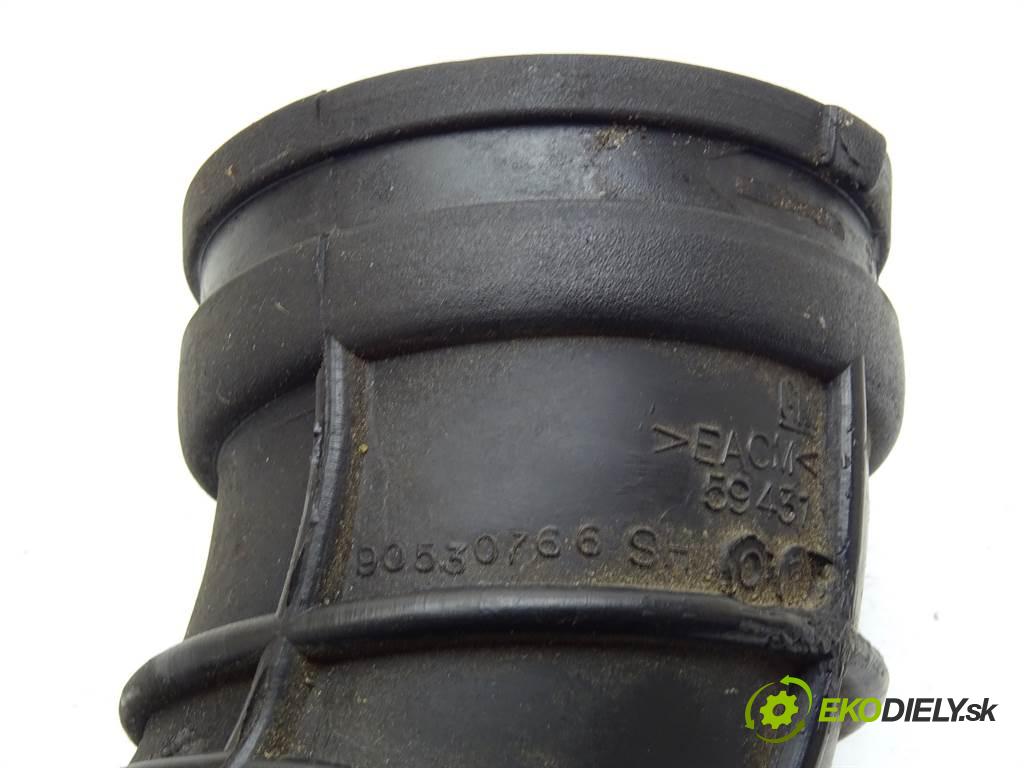 Opel Zafira A    2.0DTI  Rúra hadice trubka vzduchu 90530766 (Hadice chlazení vzduchu)