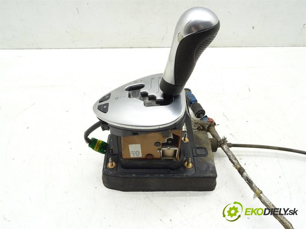 Citroen C5  2001 152 kW HATCHBACK 5D 3.0B V6 207KM 01-04 3000 Kulisa 9642800680 (Rýchlostné páky / kulisy)