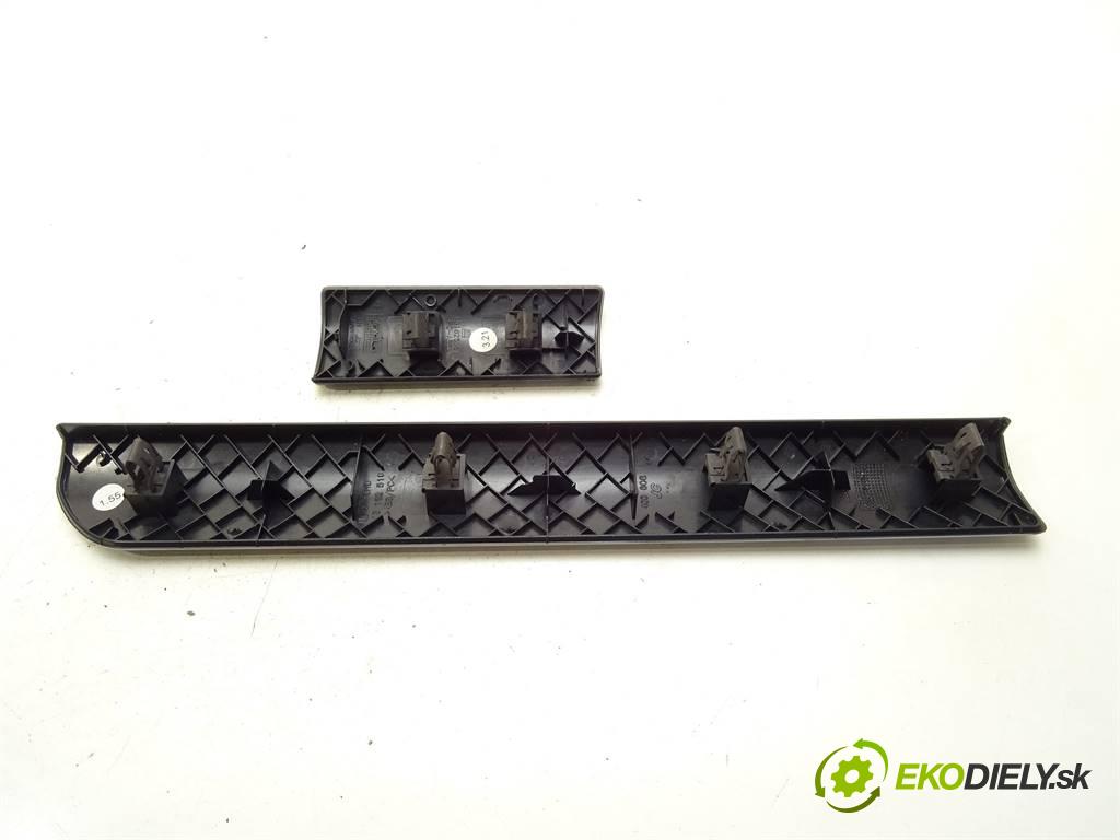 Opel Zafira B    1.8B 140KM 05-14  lišty kryt 13162510 13162516 (Lišty)