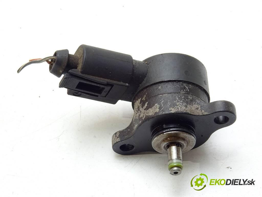 Mercedes-Benz E W210  1999  SEDAN 2.2CDI 125KM 95-99 2200 Regulátor tlaku paliva A6110780149 (Ostatné)