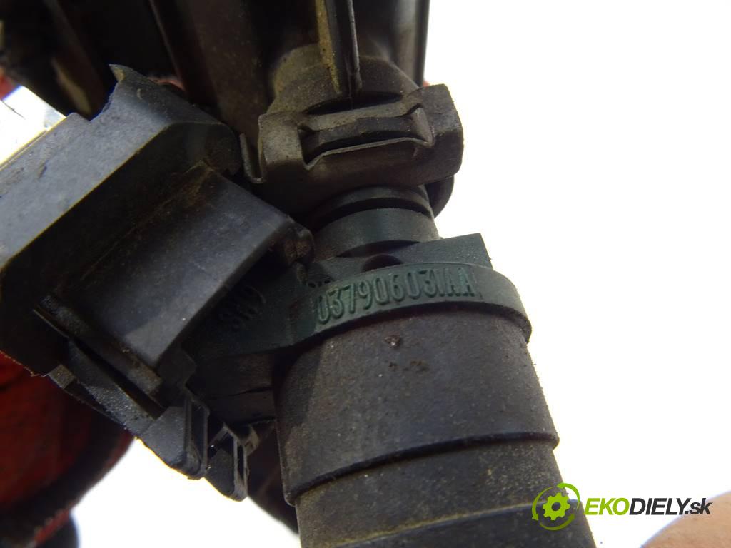 Seat Toledo II  1999 74 kW 1.6B 100KM 98-04 1600 Lišta vstrekovacia Vstrekovacie ventily 037906031AA (Vstrekovacie lišty)