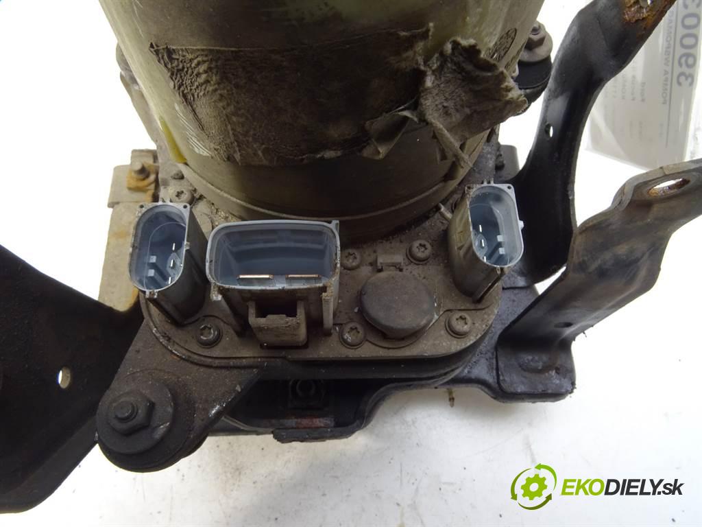 Ford Focus II LIFT  2008 90KM KOMBI 1.6TDCI 90KM 04-11 1600 Pumpa servočerpadlo 4M513K514CA (Servočerpadlá, pumpy riadenia)
