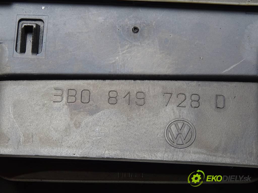 Volkswagen Passat B5 FL    SEDAN 4D 1.9TDI 130KM 00-05  Mriežky kúrenia stredna 3B0819728D (Mriežky kúrenia (fukáre))