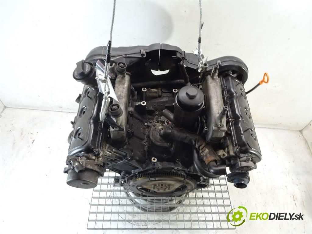 Audi A6 C5  2001 132 kW QUATTRO SEDAN 4D 2.5TDI 180KM 97-04 2500 motor AKE (Motory (kompletní))