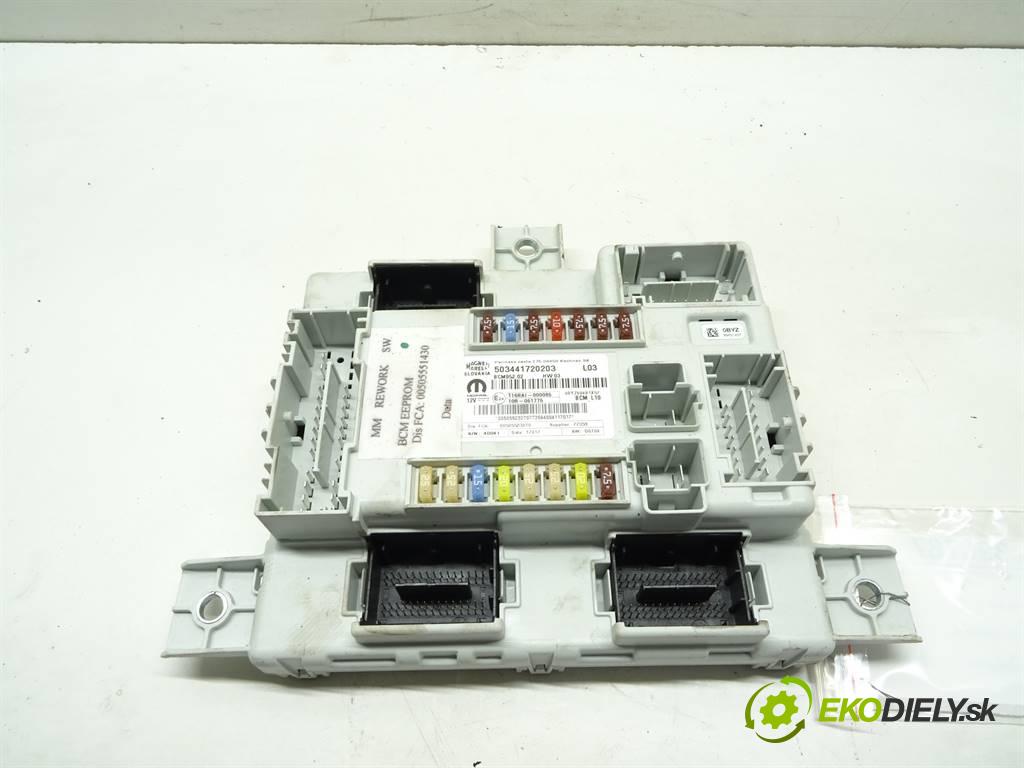 Alfa Romeo Giulia    USA 2.0T  280KM 16-  Modul BCM 00505523270 (Ostatné)