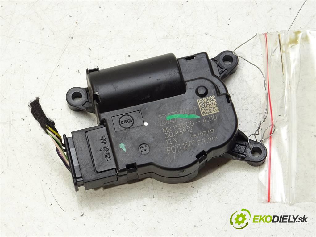 Alfa Romeo Giulia    USA 2.0T  280KM 16-  Motorček kúrenia MR113800-4210 (Motorčeky kúrenia)