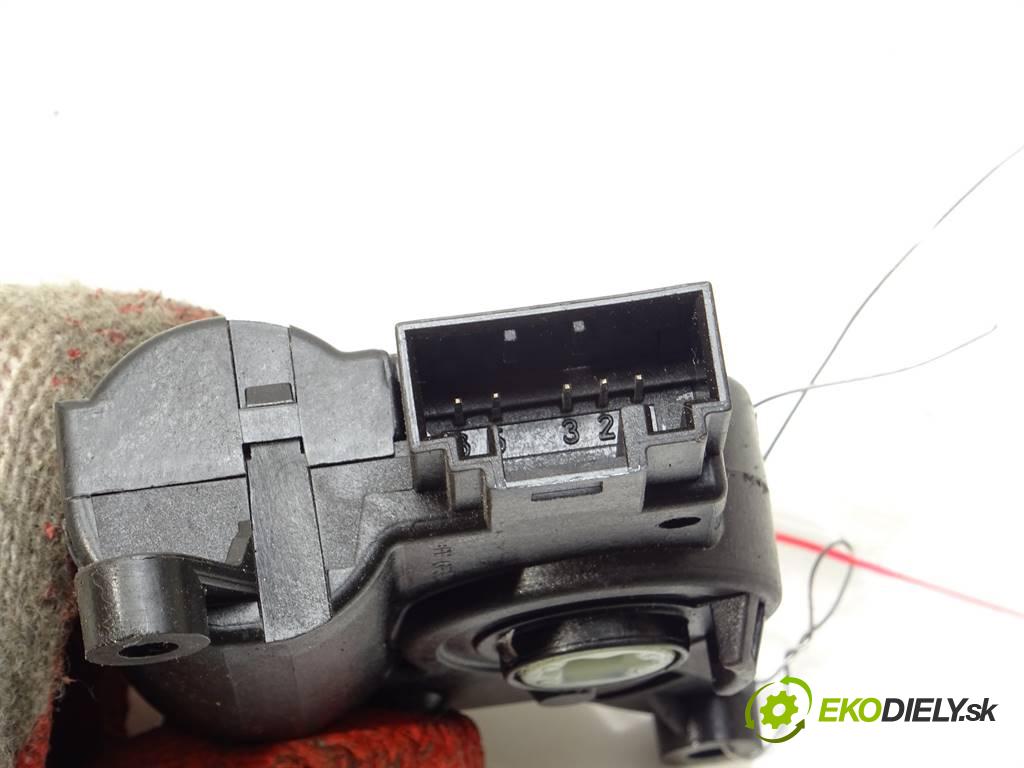 Alfa Romeo Giulia    USA 2.0T  280KM 16-  Motorček kúrenia MR113800-4210 (Motorčeky kúrenia)